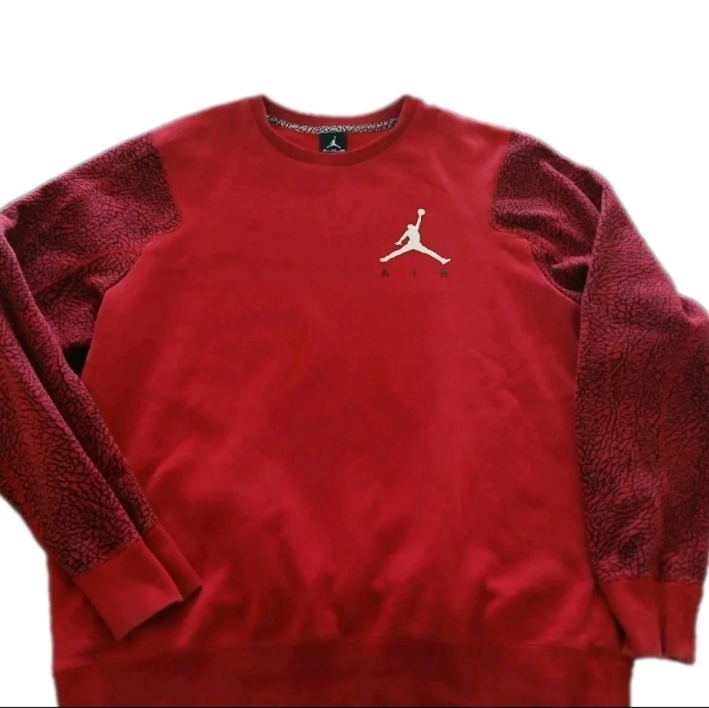 Vintage Jordan Crewneck Sweatshirt Red Long Sleeved Men's Size:XL